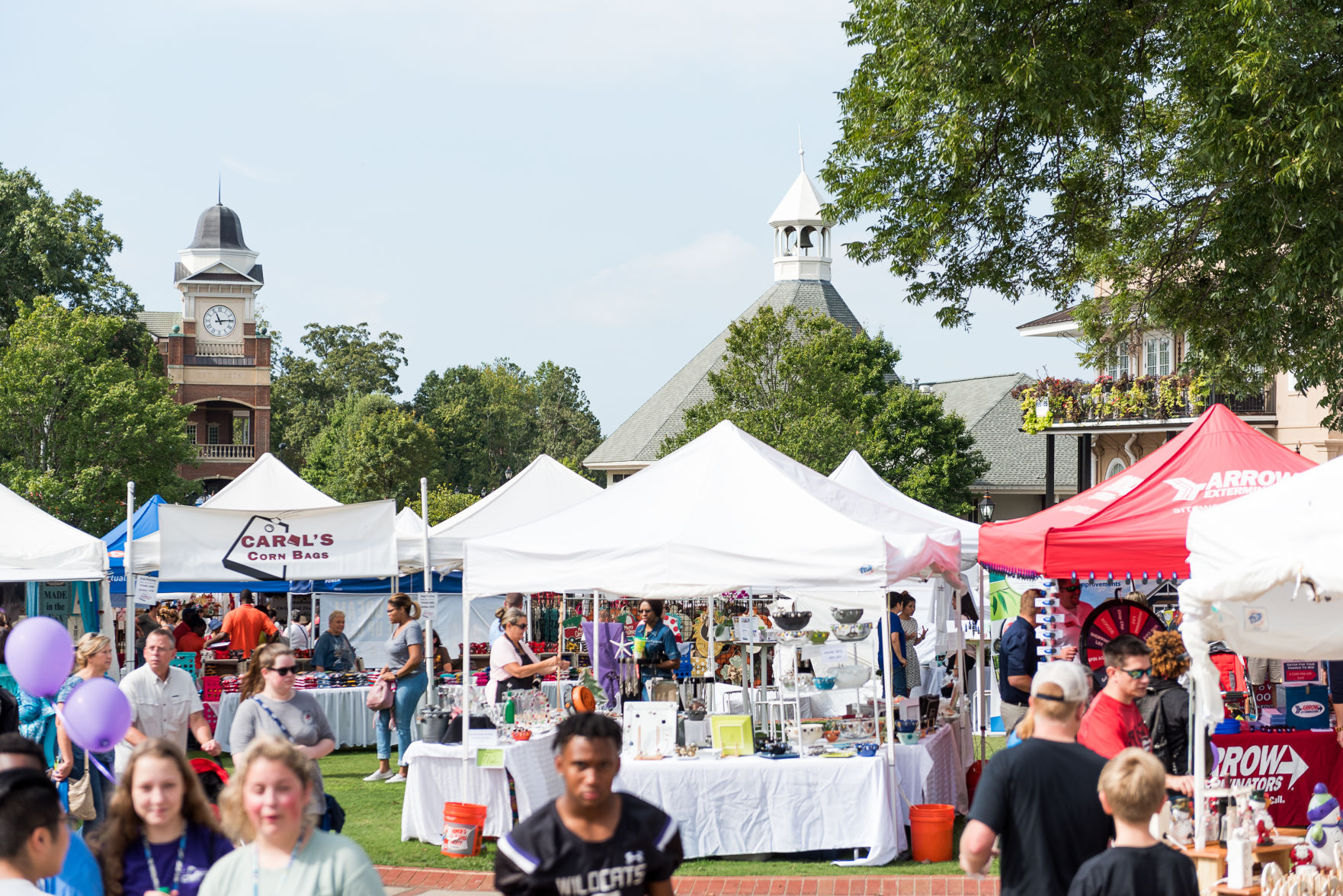 Duluth’s 36th annual Fall Festival boasts large crowds, though retains small-town feel